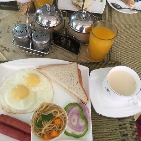 Rising Sun Hotel Dar es Salaam Bagian luar foto