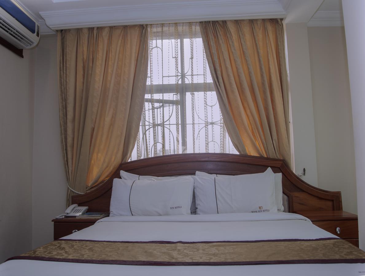 Rising Sun Hotel Dar es Salaam Bagian luar foto