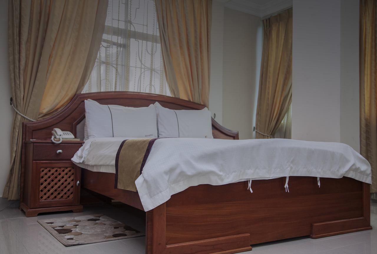 Rising Sun Hotel Dar es Salaam Bagian luar foto